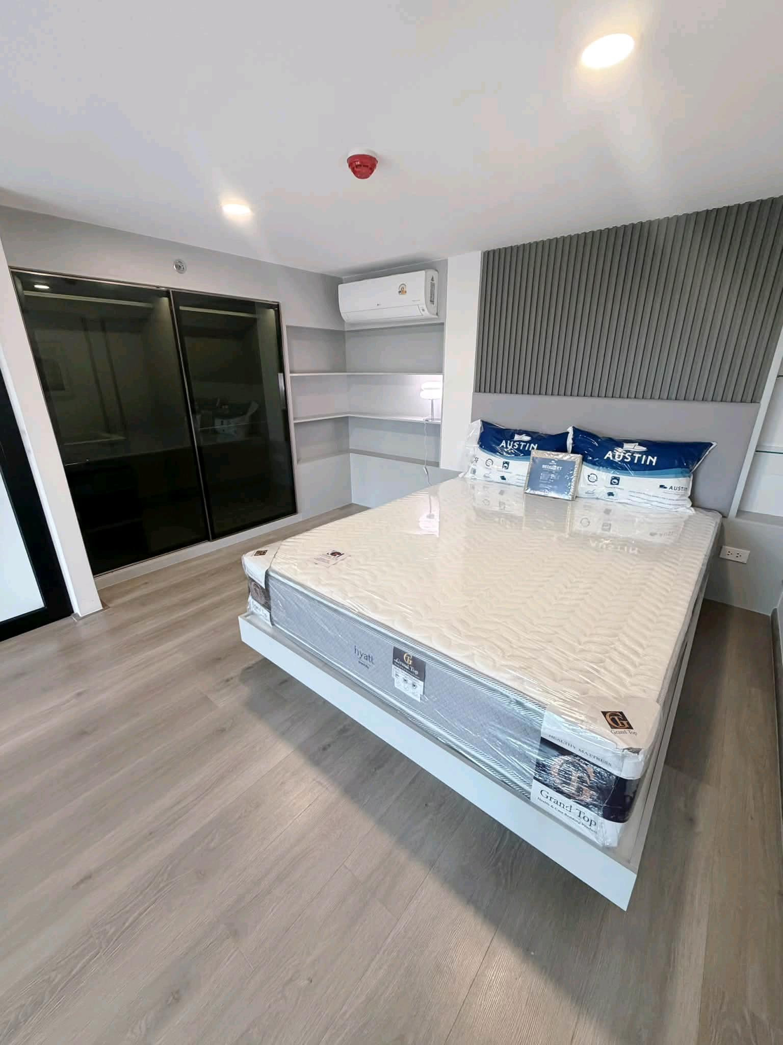 ปล่อยเช่า Duplex 2 ชั้น• 🌅 ชั้น 9 Knightsbridge Space Sukhumvit–Rama 4 คอนโดหรูสไตล์ Duplex ทำเลศักยภาพ ใกล้ BTS พระโขนง พร้อมเข้าอยู่ – รูปที่ 4