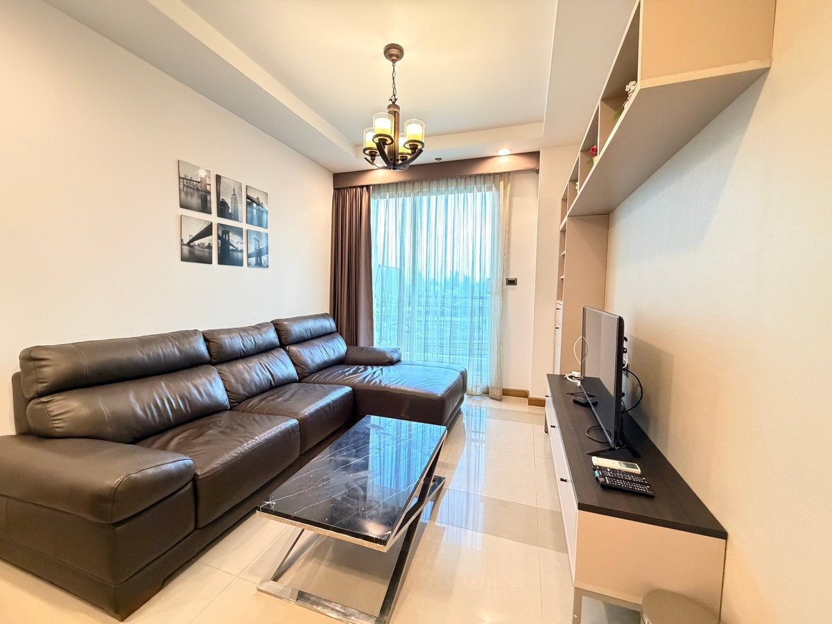 Condo for rent near MRT Cultural Center: Supalai Wellington I: 1 bedroom, size up to 47 cm. Sq m., fully furnished, ready to move in, near Big C Ratchadaphisek. Condo for rent near MRT Cultural Center: Supalai Wellington I: 1 bedroom, size up to 47 cm. Sq m., fully furnished, ready to move in, near Big C Ratchadaphisek.
