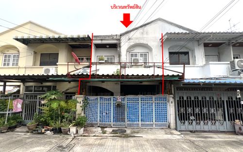 Townhouse for sale in Saensukniwet Village, land size 20.50 sq m, usable area 140.00 sq m, convenient travel, great price.