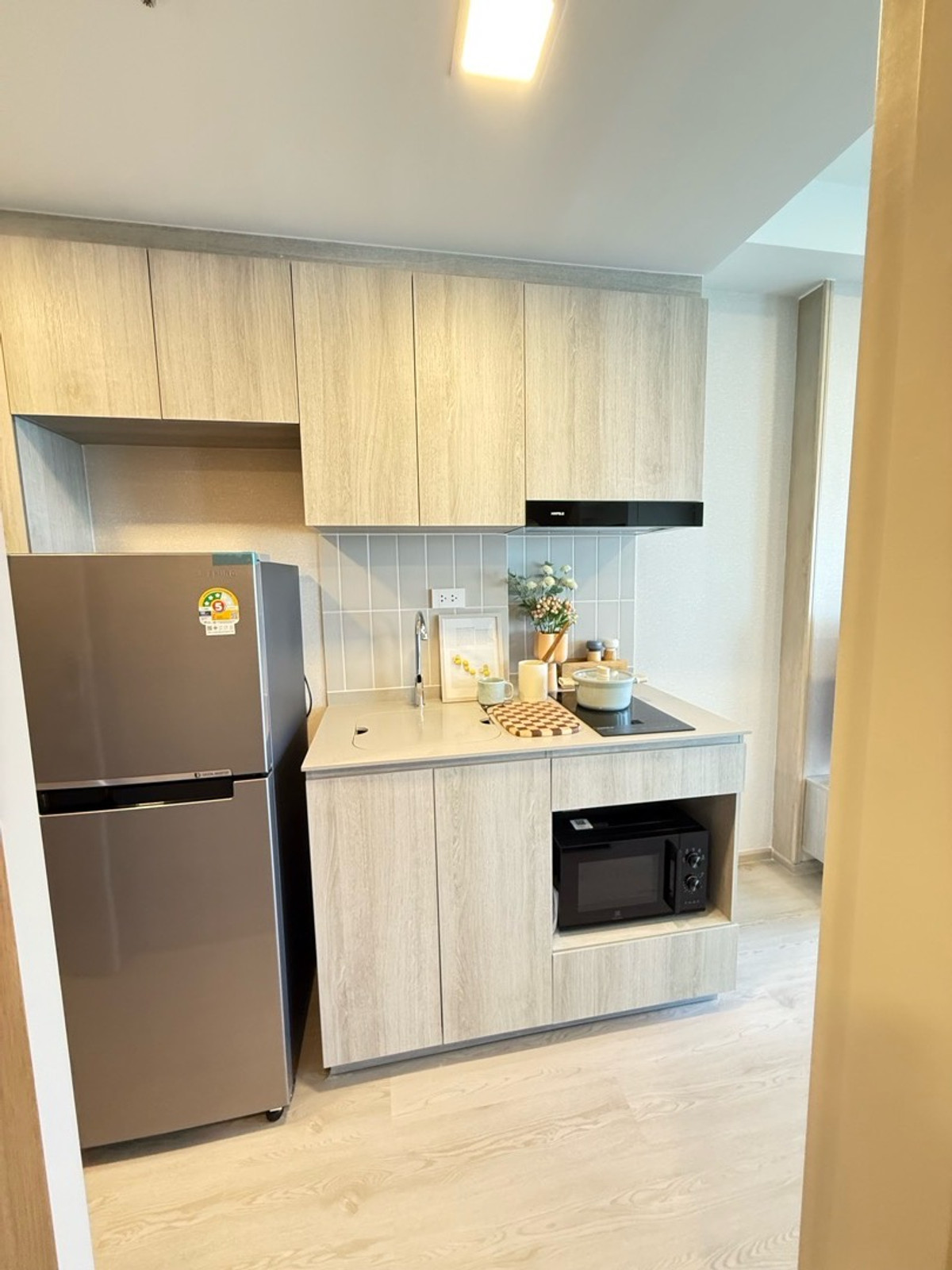 New room, high floor, 18,19, east side – รูปที่ 2