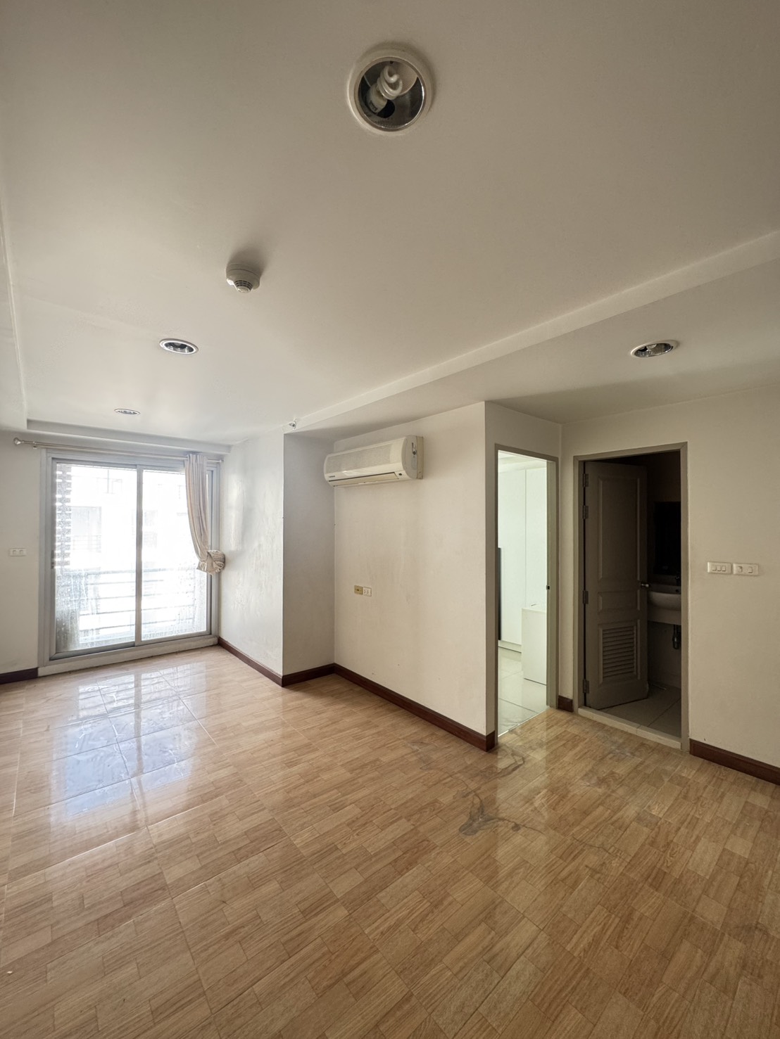 For Sale! Resorta Condo Prime Location Near BTS Chong Nonsi 🏙️ For Sale! Resorta Condo Prime Location Near BTS Chong Nonsi 🏙️
