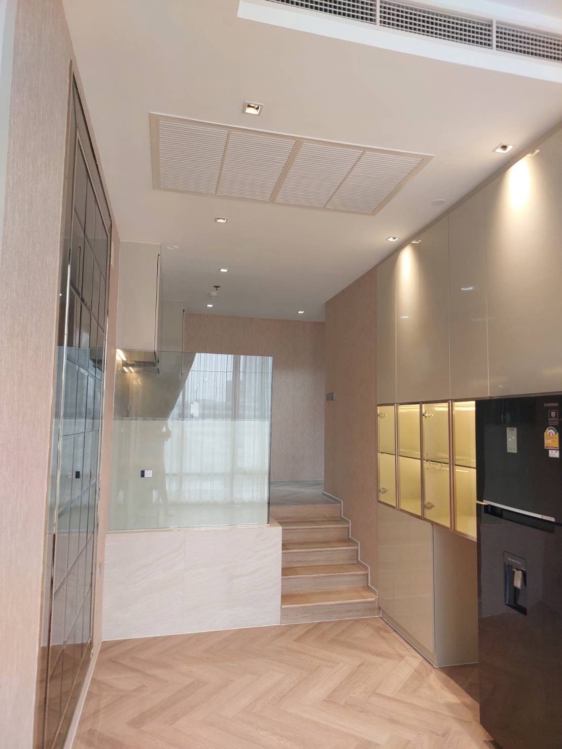 Ashton Silom: Luxury 2-Bedroom Condo For Sale Near BTS Chong Nonsi! 🌟 Ashton Silom: Luxury 2-Bedroom Condo For Sale Near BTS Chong Nonsi! 🌟