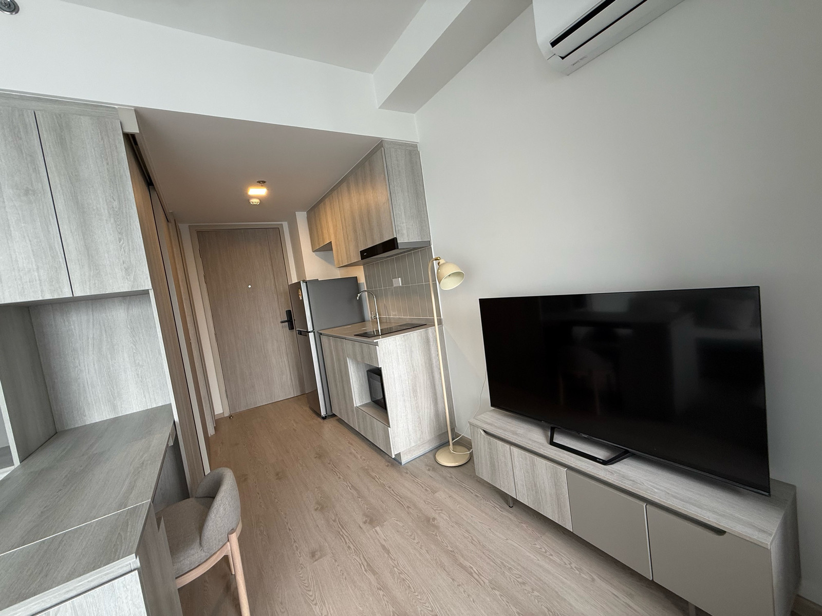 New room, high floor, 18,19, east side – รูปที่ 4