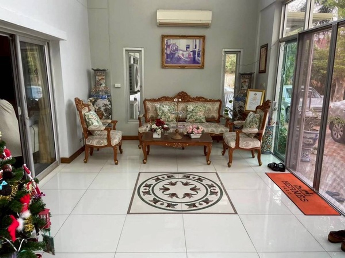 ขายบ้านเดี่ยวหลังใหญ่ พร้อมสระว่ายน้ำ หมู่บ้าน สารินพาร์ค ธัญบุรีคลอง 5 – รูปที่ 4