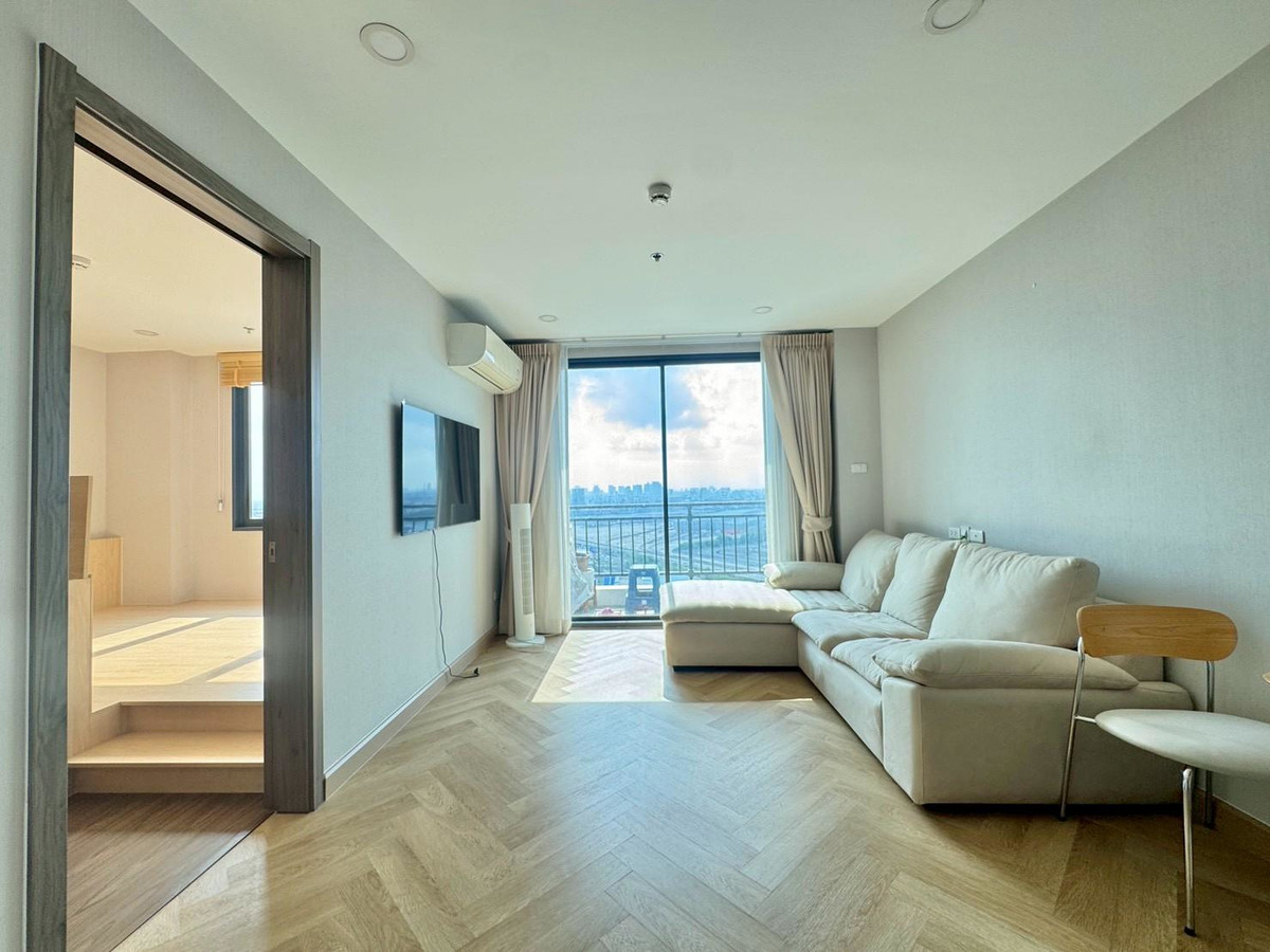 Artisan Ratchada Condo, Ratchada, 1 bedroom, 1 bathroom, large room 45 sq m, very beautiful room, brand new condition. MRT Cultural Center Near the Korean Embassy Artisan Ratchada Condo, Ratchada, 1 bedroom, 1 bathroom, large room 45 sq m, very beautiful room, brand new condition. MRT Cultural Center Near the Korean Embassy