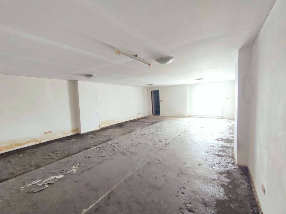 For sale: D.D. Tower, family room, 2 bedrooms, near MRT For sale: D.D. Tower, family room, 2 bedrooms, near MRT