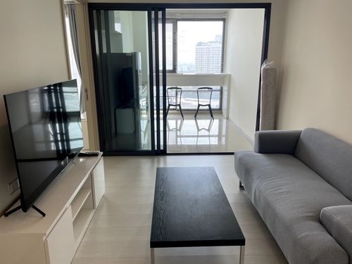 FQ for sale with tenant Rhythm Sukhumvit 42 price 8,000,000 baht [YCs260304]