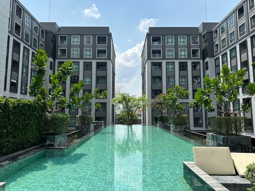 Great-value condo in a prime business district! For sale: Maestro 19 Ratchada 19 condominium, 34.57 sq.m., 2nd floor, conveniently connected to Ladprao & Ratchada roads, near MRT.