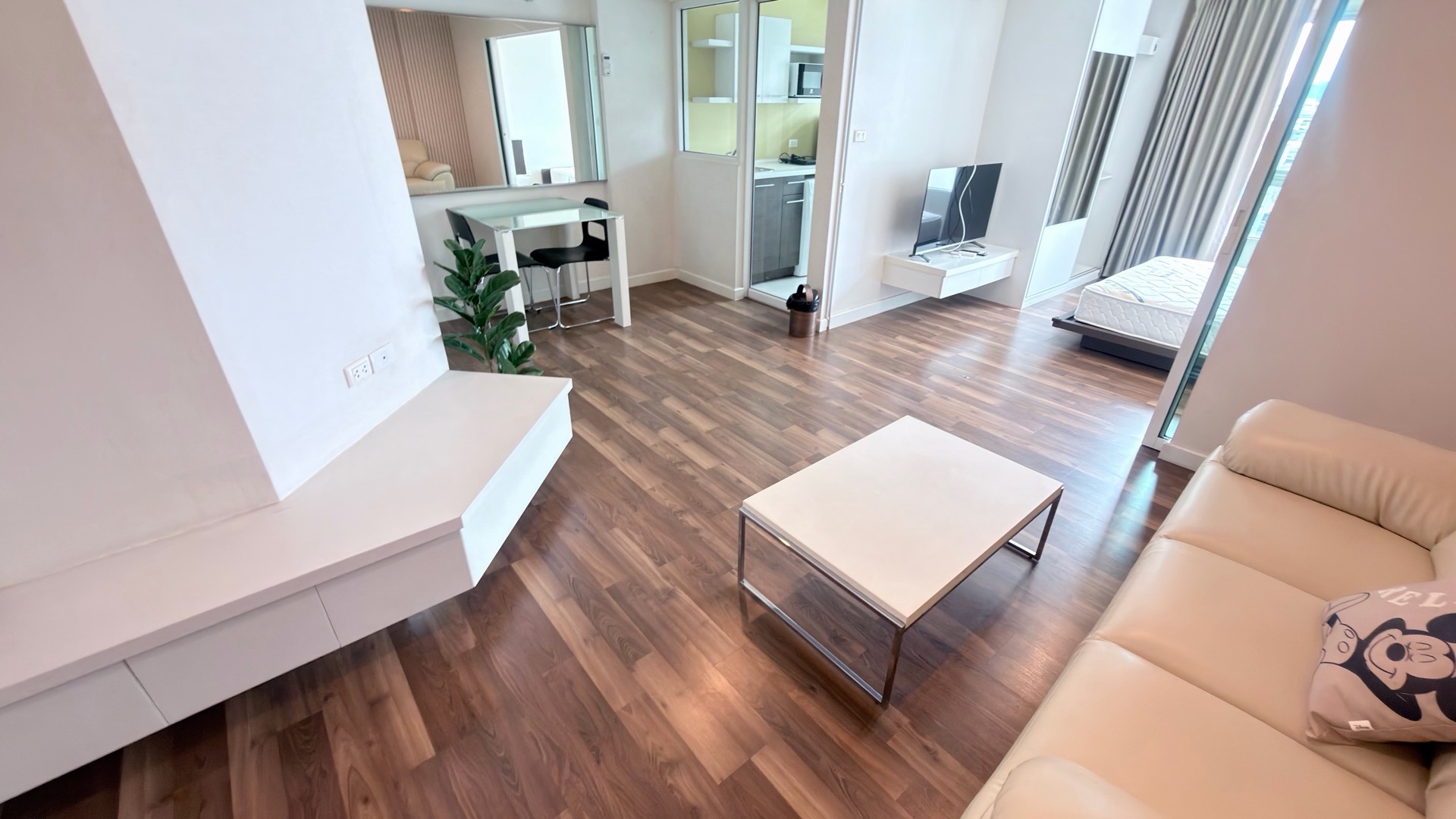 🏙️ Condo for rent Ready to be near BTS On Nut
📍The Room 79 Sukhumvit Project