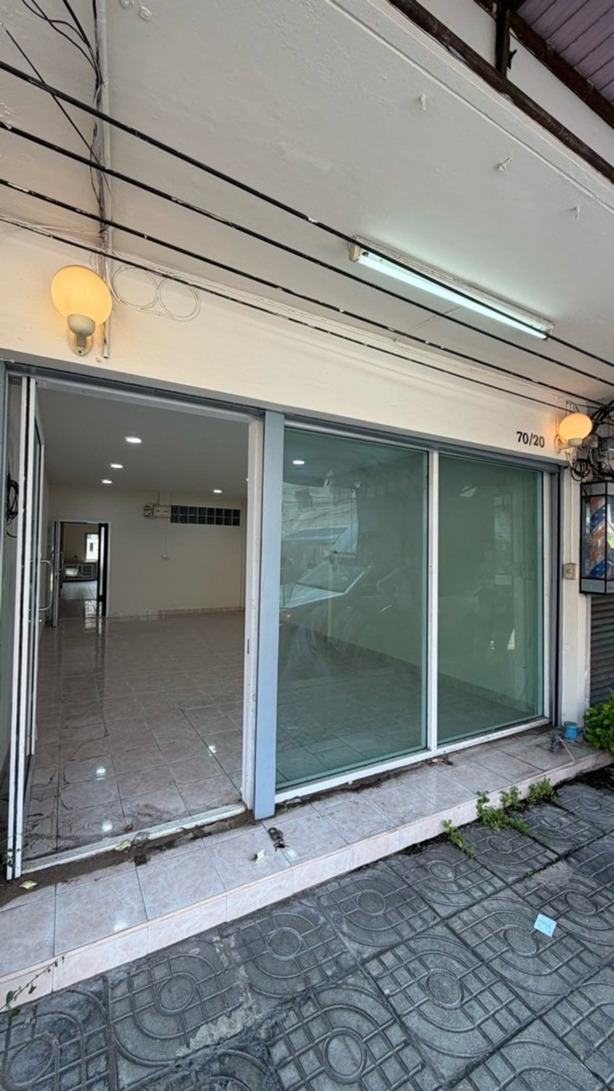 🚨 ด่วน! ขายอาคารพาณิชย์ 2 ชั้น 19 ตรว พื้นที่ใช้สอย 240 ตรม ทำเลลงทุน เสนานิคม ซอย 42 (อมรพันธ์ 9) 3 ห้องนอน 2 ห้องน้ำ ทำเลทอง BTS เสนานิคม – รูปที่ 2