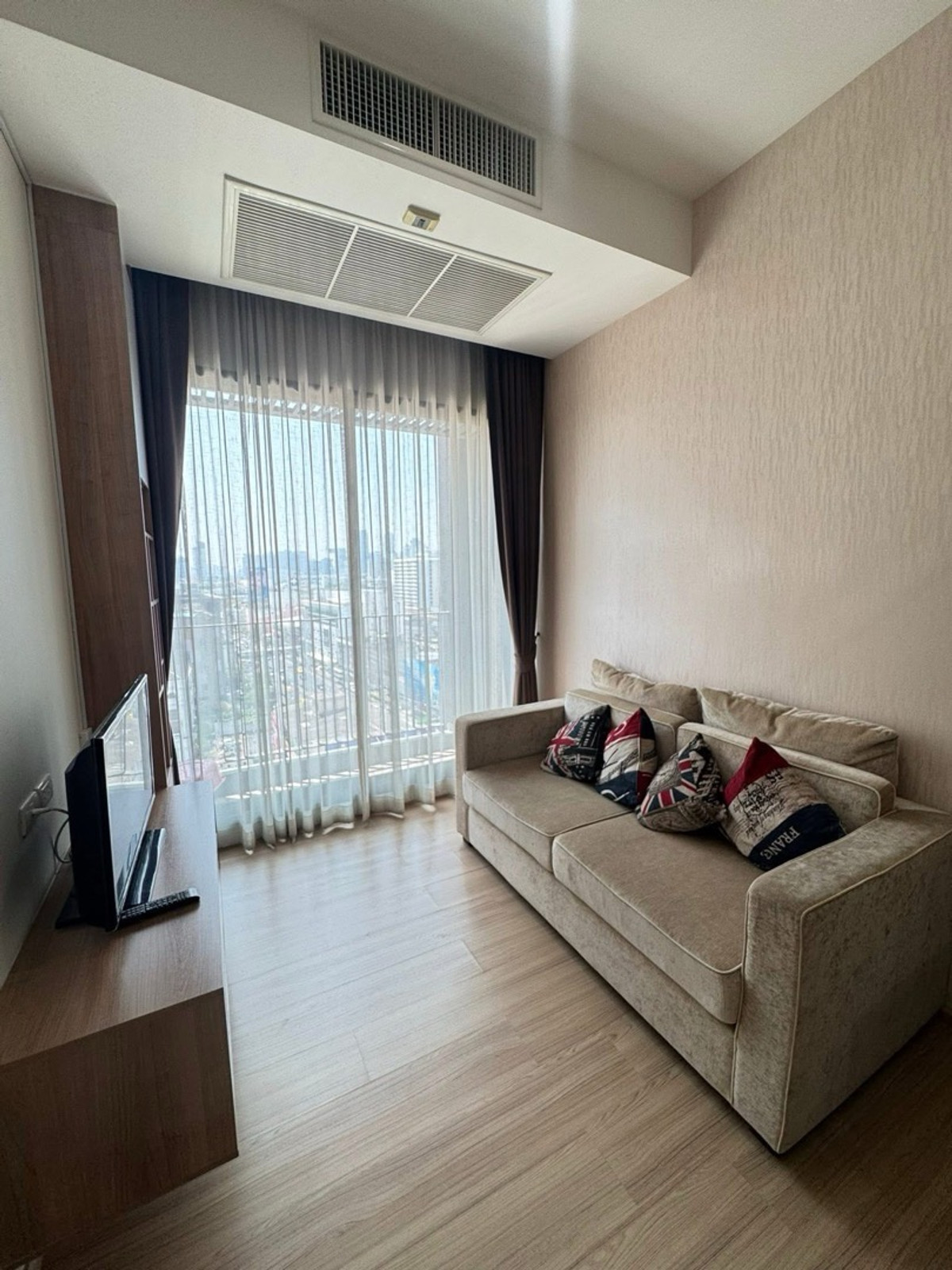 For Rent :The Capital Ekamai-Thonglor 1ห้องนอน 1ห้องน้ำ ห้องสวย เฟอร์นิเจอร์ครบ พร้อมเข้าอยู่