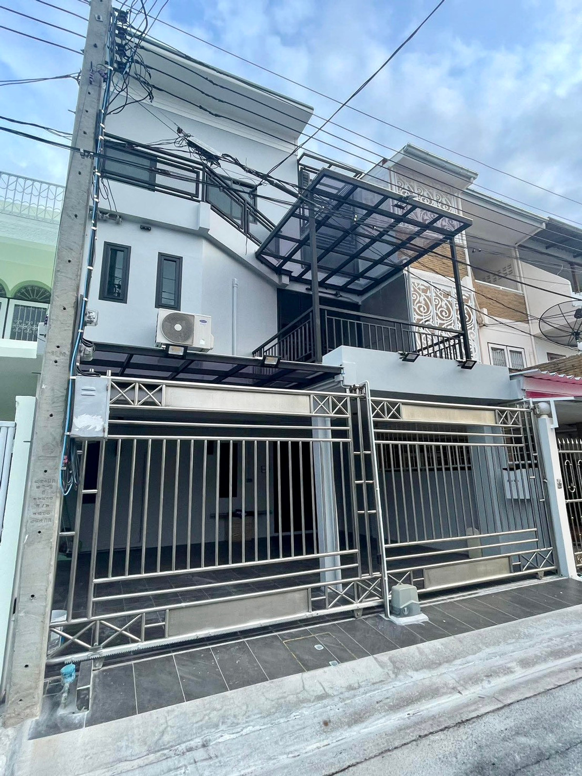 🔥 ทาวน์โฮม 3 ชั้น 2 คูหาสวยตาแตก! ใกล้ MRT วงศ์สว่าง / 4 ห้องนอน (ขาย), Townhome Near MRT Wong Sawang / 4 Bedrooms (FOR SALE) BNS030 🔥 ทาวน์โฮม 3 ชั้น 2 คูหาสวยตาแตก! ใกล้ MRT วงศ์สว่าง / 4 ห้องนอน (ขาย), Townhome Near MRT Wong Sawang / 4 Bedrooms (FOR SALE) BNS030