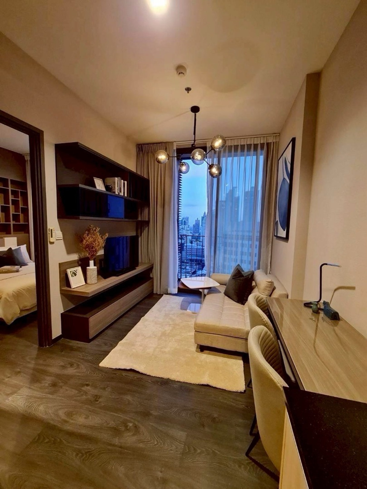 Edge Sukhumvit 23 1 bed available to rent Edge Sukhumvit 23 1 bed available to rent