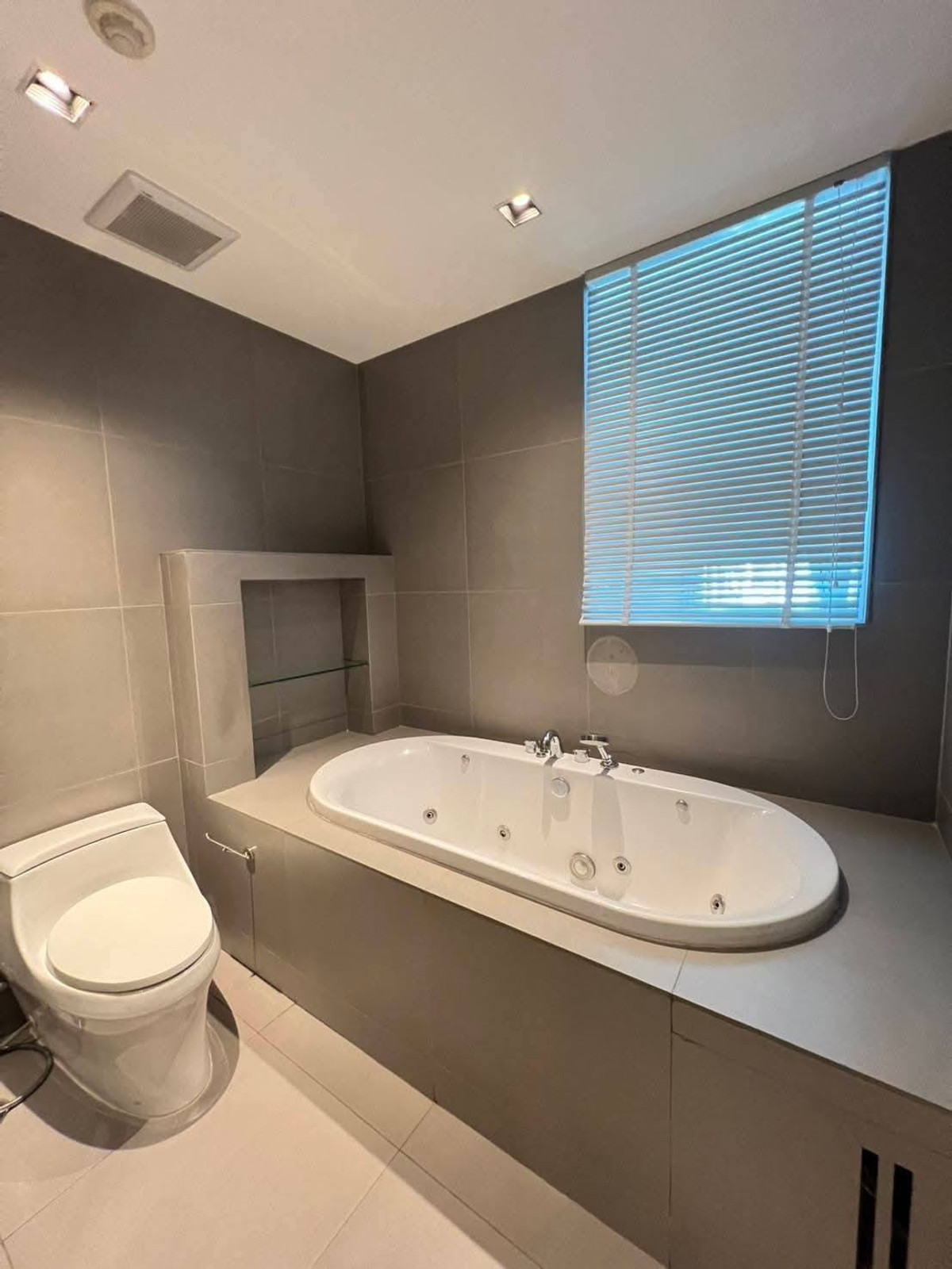 Athenee Residence 2 ห้องนอน ใกล้ BTS เพลินจิต 200 ม. – รูปที่ 3
