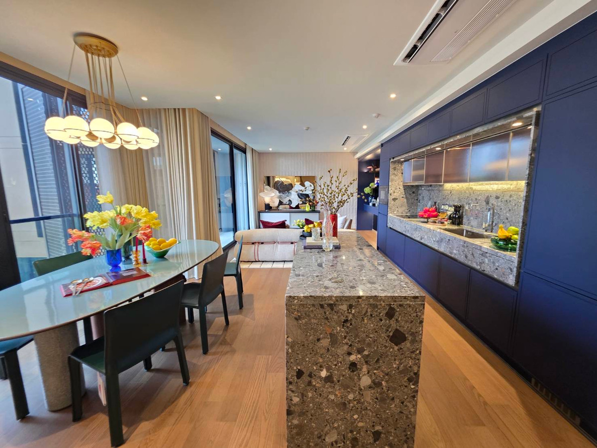 Via 34 (Sukhumvit 34): 2bed 2bath 125.13sqm. from 34 million Am: 0656199198 Via 34 (Sukhumvit 34): 2bed 2bath 125.13sqm. from 34 million Am: 0656199198