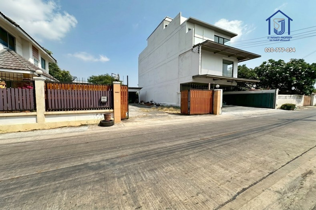 Land for sale, already filled, 52 sq m., Soi Ramintra 8, near MRT Ramintra Km. 4.