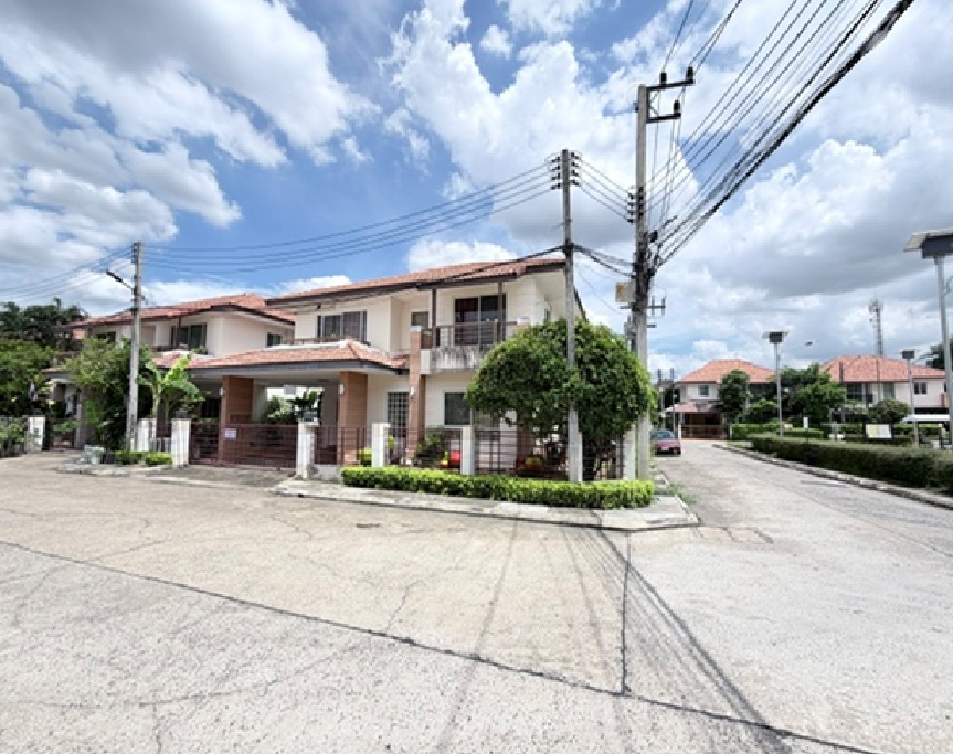 For Sale ขาย บ้านเดี่ยว 2 ชั้น หมู่บ้าน การ์เด้นท์วิลล่า เดอะวอลเตอร์ ฟร้อนท์ ปทุมธานี / ถนนชลมาร์คพิจารณ์ / รังสิต นครนายก คลอง 3 / พื้นที่ดิน 60 ตารางวา / พื้นที่ใช้สอย 170 ตารางเมตร / บ้านหลังมุม / บ้านสวยมาก / ตกแต่งพร้อม / เฟอร์นิเจอร์ built-In / แอร – รูปที่ 3