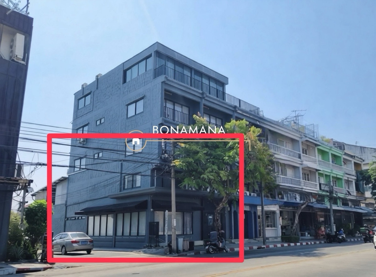 For rent, business space/commercial building, 2 floors, next to Wang Hin Road. For rent, business space/commercial building, 2 floors, next to Wang Hin Road.