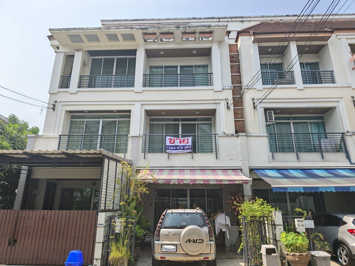 (ปรับราคา)ขายราคาดีที่สุดบ้านกลางเมืองสาทรตากสิน1 ใกล้ bts วุฒากาศ เดินทางเข้าสาทรง่าย ตอบไว064-974-2441