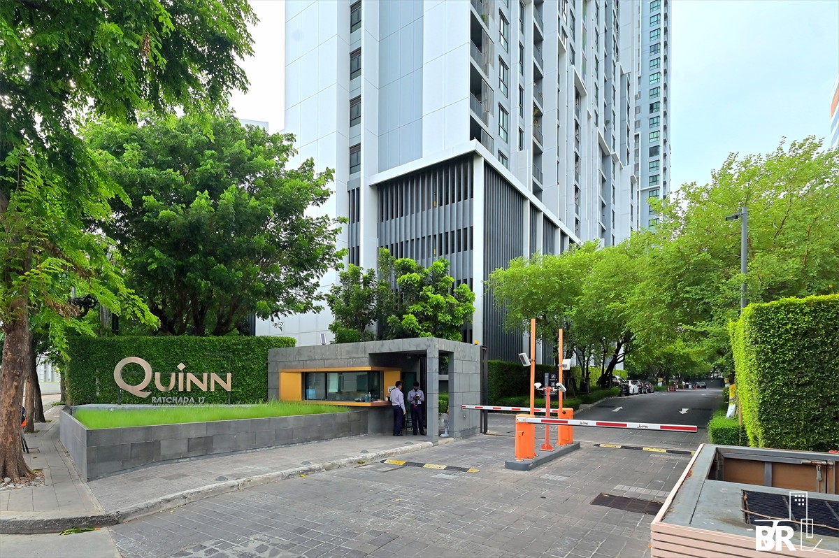 ควินน์ รัชดา 17 ห้องสวย ราคาดี เฟอร์ครบ Quinn Condo Ratchada ใกล้ MRT ห้วยขวาง ราคา 6,200,000 บาท 65.91 ตรม. เลขที 456/25 อาคาร บี ชั้น 6 2 ห้องนอน 2 ห้องน้ำ สนใจโทร. 098-532-5619 ควินน์ รัชดา 17 ห้องสวย ราคาดี เฟอร์ครบ Quinn Condo Ratchada ใกล้ MRT ห้วยขวาง ราคา 6,200,000 บาท 65.91 ตรม. เลขที 456/25 อาคาร บี ชั้น 6 2 ห้องนอน 2 ห้องน้ำ สนใจโทร. 098-532-5619