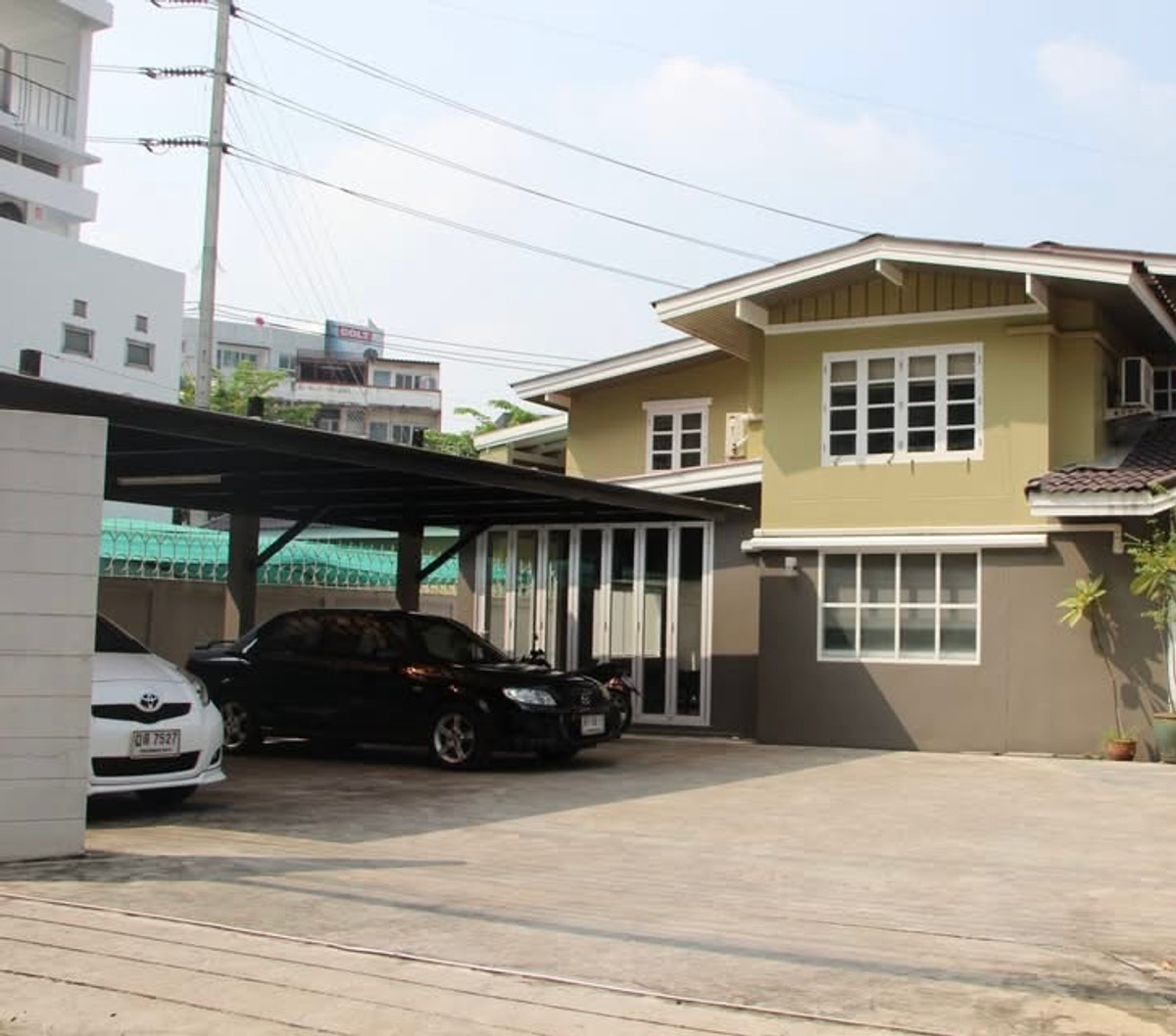 Office Ladprao for Sale and Rent Next to MRT Lat Phrao Prime Location Commercial Property Ladprao
