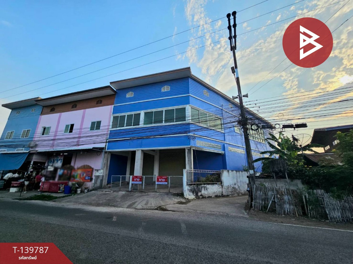2-story commercial building for sale, corner unit, Laplae District, Uttaradit, wide area, good location. – รูปที่ 2