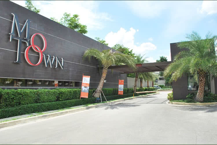 3-story townhome in the heart of the city Opposite Central Chaengwattana (area 220 sq m.)(additional discount 500,000) decoration cost 3-story townhome in the heart of the city Opposite Central Chaengwattana (area 220 sq m.)(additional discount 500,000) decoration cost