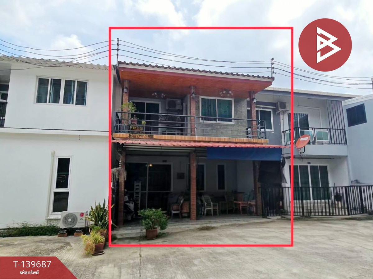 2-story townhouse for sale, area 21 sq m, Wat Mai, Chanthaburi.