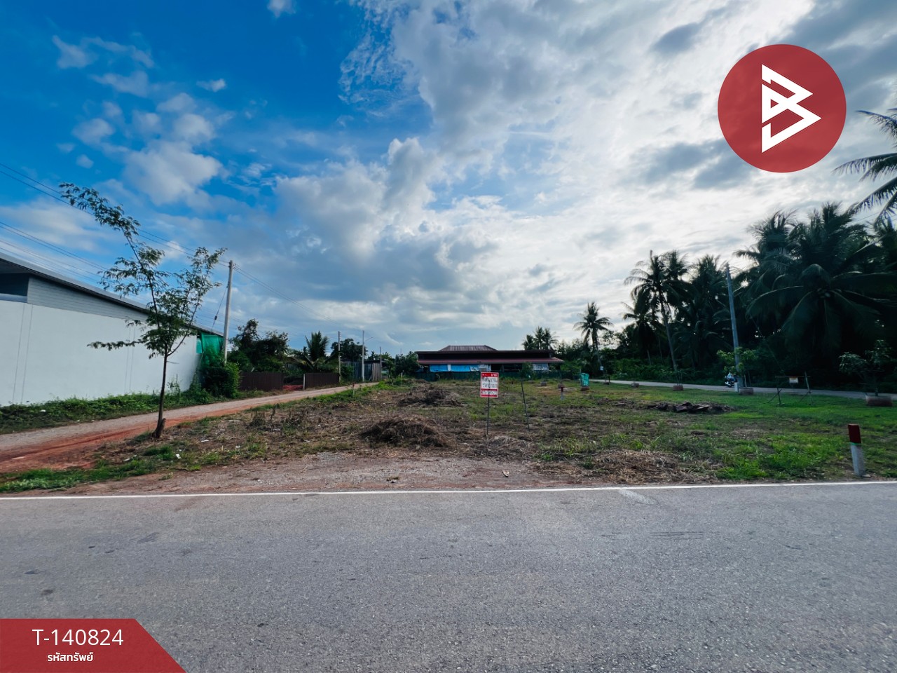 Land for sale, area 1 ngan 7 sq m, Tai Beach, Samut Songkhram Land for sale, area 1 ngan 7 sq m, Tai Beach, Samut Songkhram