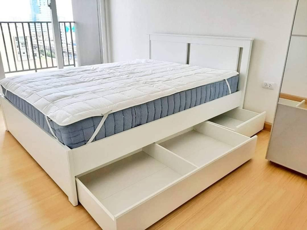Beautiful room, ready to move in, high floor, well maintained room.