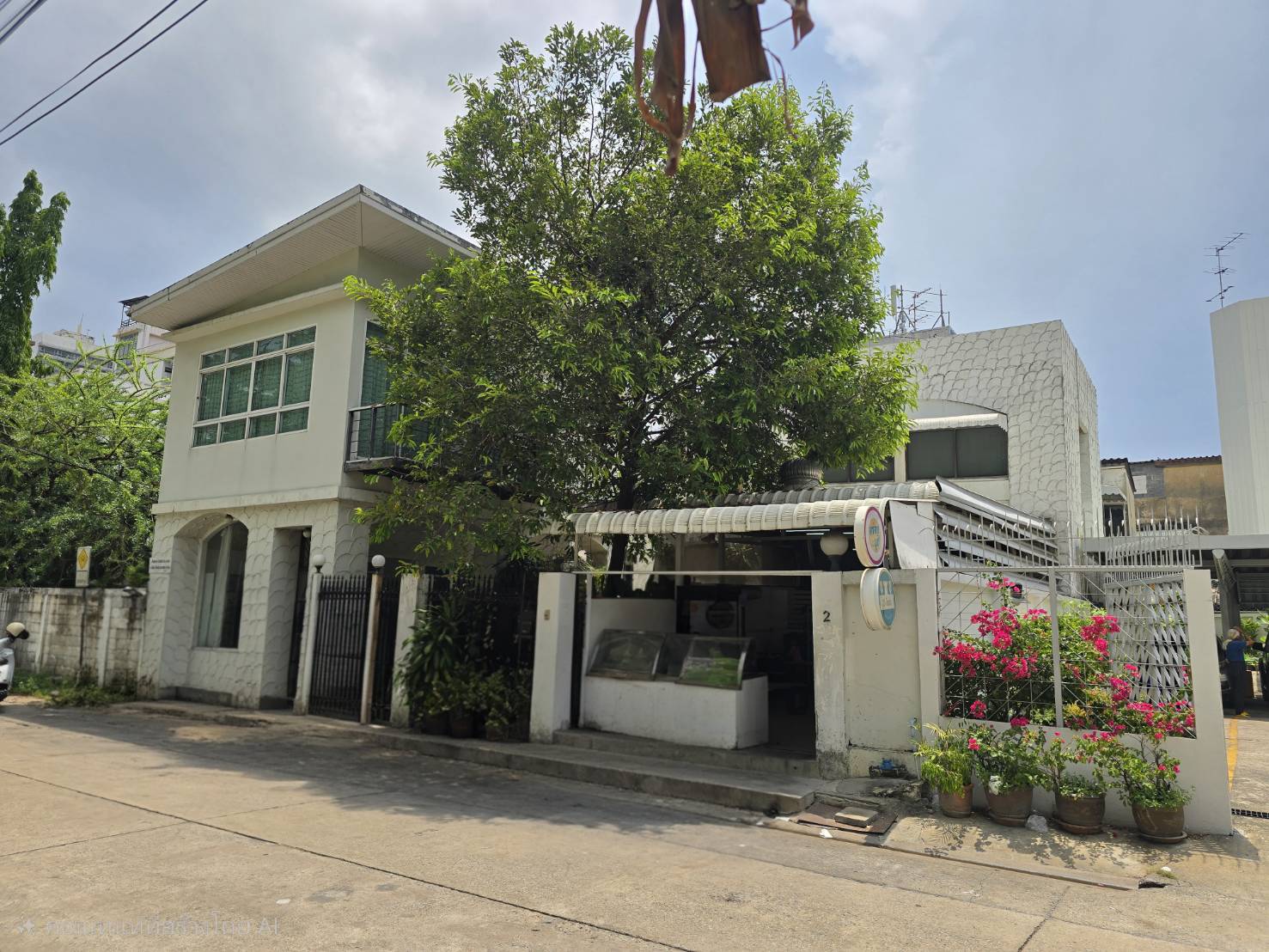 ขายบ้านทำเลทองปากซอยลาดพร้าว 33 ใกล้สถานี BTS ภาวนา ขายบ้านทำเลทองปากซอยลาดพร้าว 33 ใกล้สถานี BTS ภาวนา