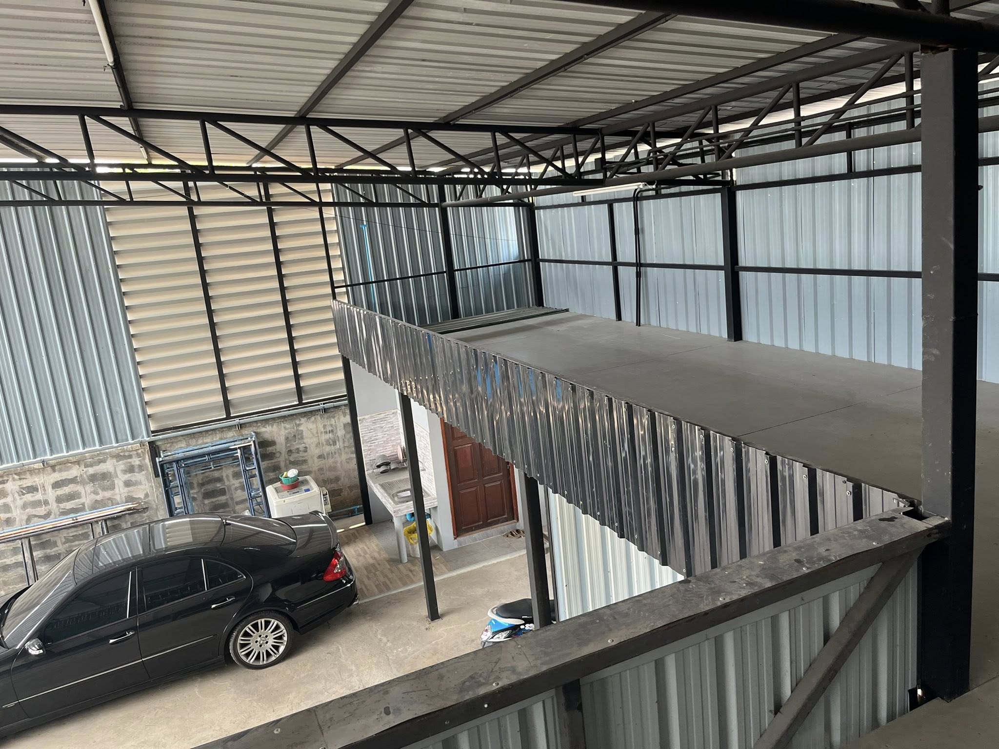 For Rent, 📦 Warehouse + Office size 225 sqm. 📍 Onnut 39, Srinagarindra 24 – รูปที่ 2