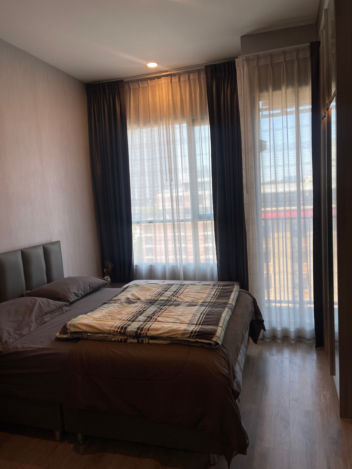KnightsBridge Collage Ramkhamhaeng Condo for Sale with Tenant Call 063-6165390 KnightsBridge Collage Ramkhamhaeng Condo for Sale with Tenant Call 063-6165390