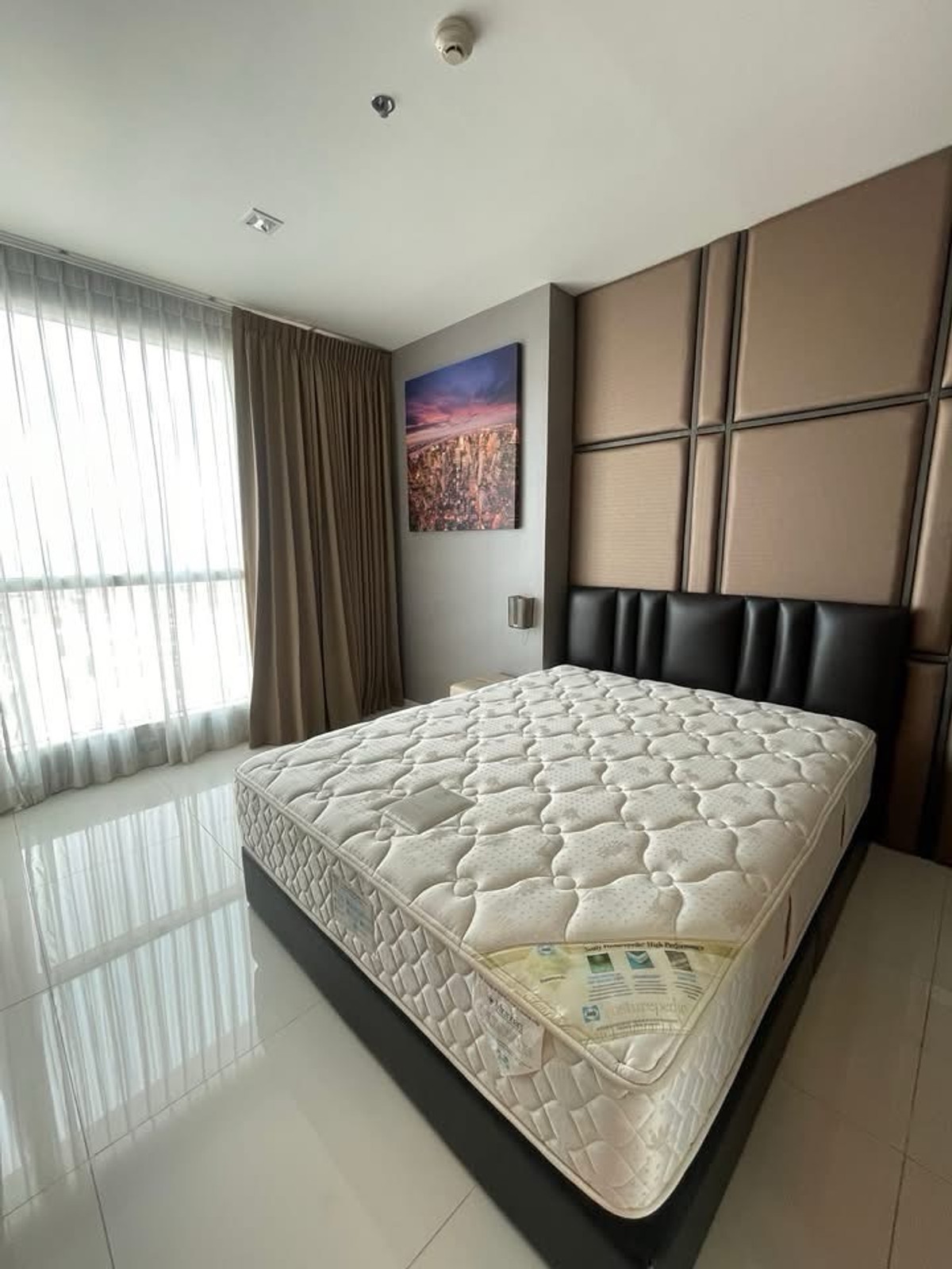For Rent : Rhythm ห้วยขวาง 1ห้องนอน 1ห้องน้ำ ห้องสวย เฟอร์นิเจอร์ครบ พร้อมเข้าอยู่ For Rent : Rhythm ห้วยขวาง 1ห้องนอน 1ห้องน้ำ ห้องสวย เฟอร์นิเจอร์ครบ พร้อมเข้าอยู่