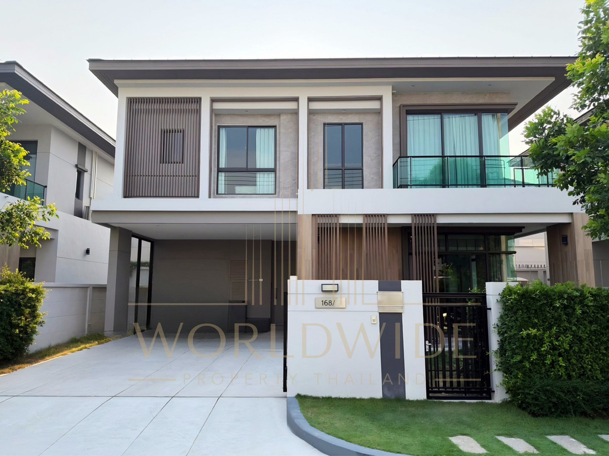 🔥 Urgent sale, price below cost 🔥 High quality detached house Plenty of usable space, Bangkok Boulevard Bangna-Srinakarin, Bangkok Boulevard Bangna-Srinakarin 📍 Potential location near Mega Bangna.
