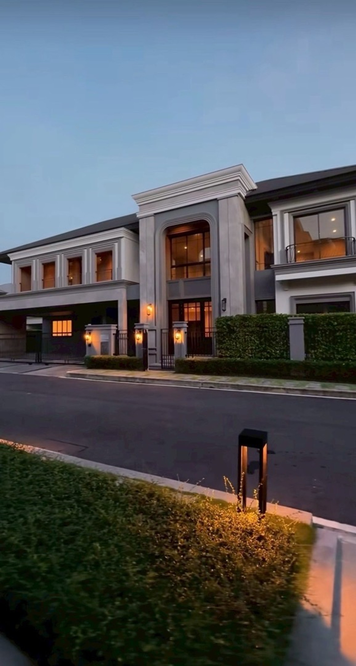 ✨ Luxury home, high-end project, potential location ✨Grand Bangkok Boulevard (Ramintra-Kaset Nawamin) 69.9 M ✨ Luxury home, high-end project, potential location ✨Grand Bangkok Boulevard (Ramintra-Kaset Nawamin) 69.9 M