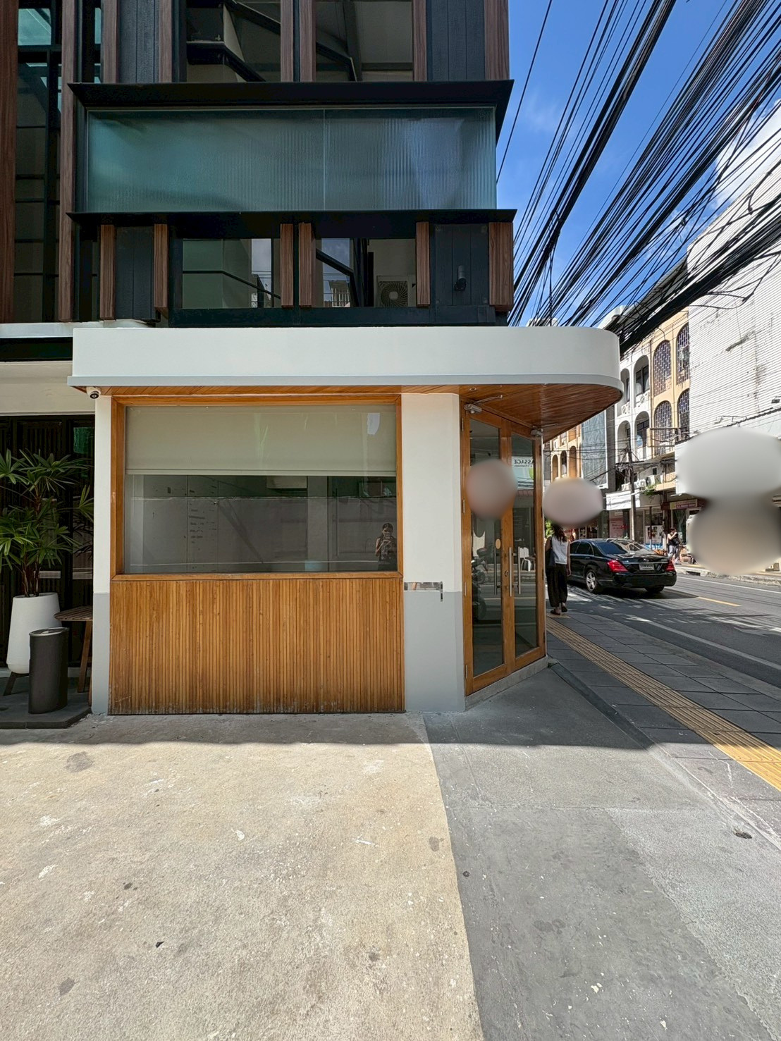 Space for Rent in Asok BTS Walk Distance Ideal for Take Away Business Space for Rent in Asok BTS Walk Distance Ideal for Take Away Business