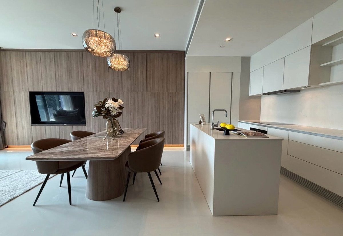 Newly for rent Q1 sukhumvit 🛀2 bed 2 bath📞0639399665 Newly for rent Q1 sukhumvit 🛀2 bed 2 bath📞0639399665