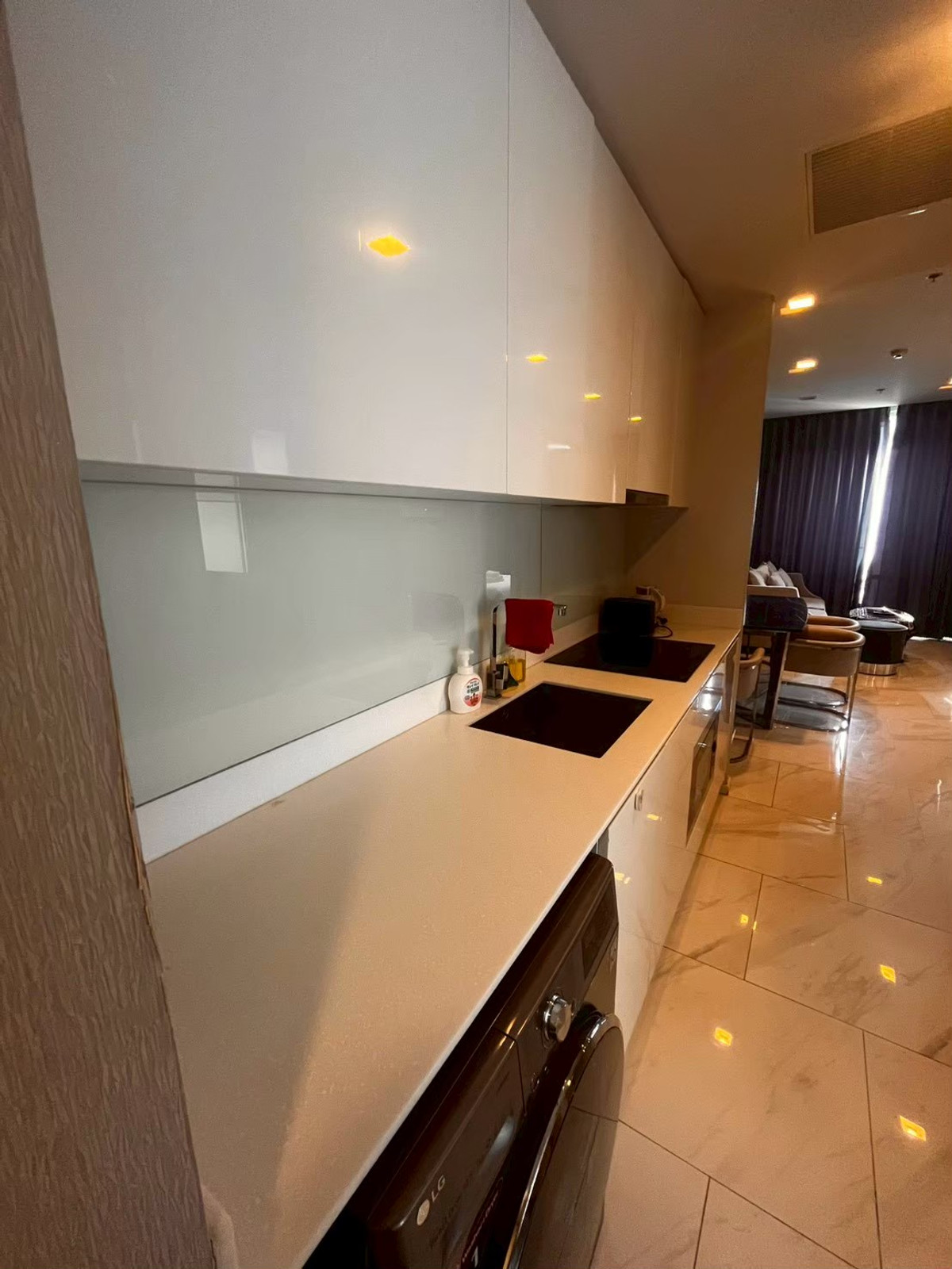 📢 ขาย / ให้เช่าคอนโดหรู Hyde Sukhumvit 11 ใจกลางเมือง ใกล้ BTS นานา – รูปที่ 3
