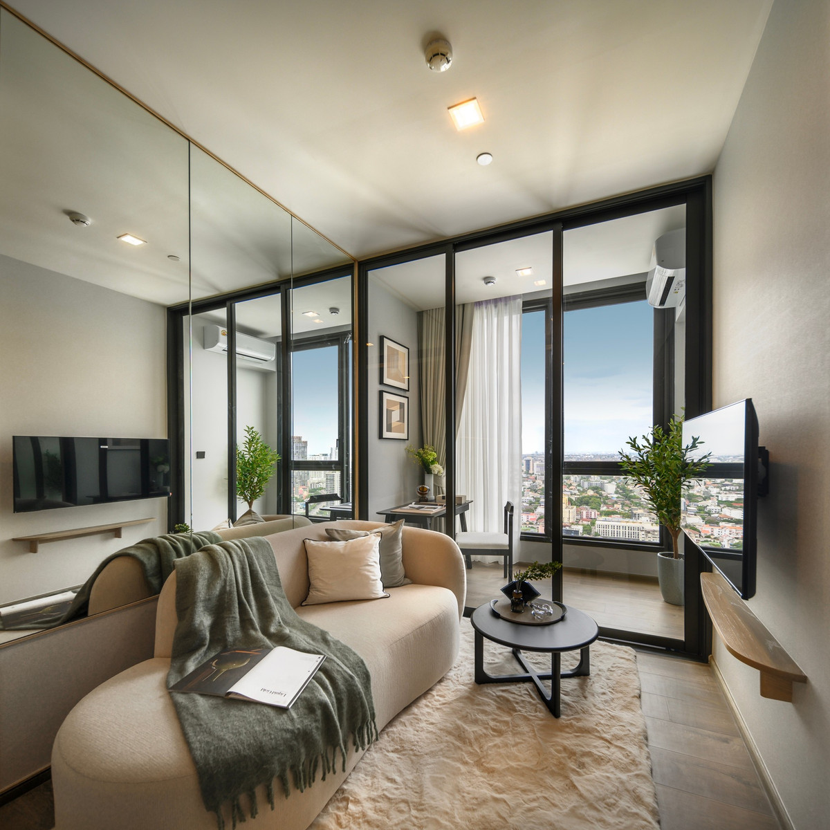 Condo for rent, The Crest Park Residences, size 35 square meters, 29th floor, ready to move in, near MRT / BTS, Chomphon Subdistrict, Chatuchak District, Bangkok.