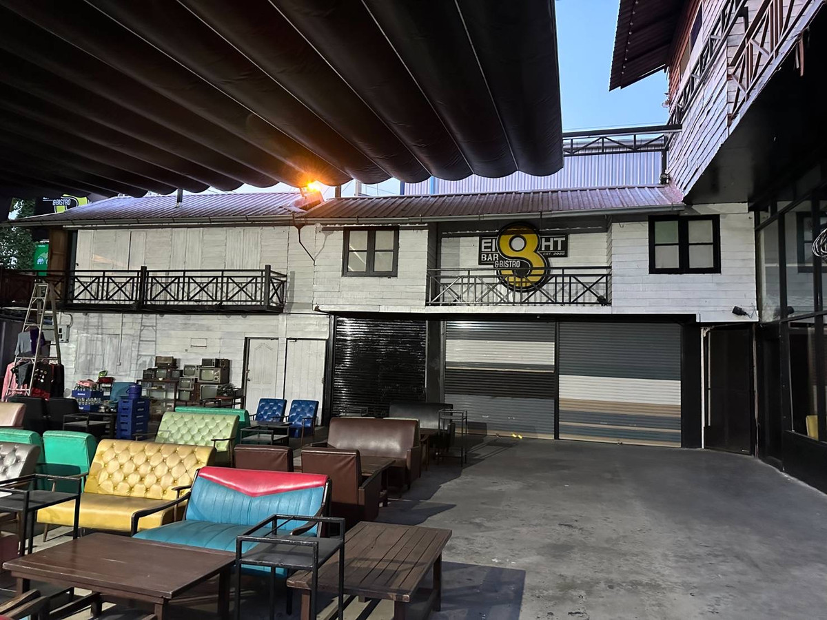 📍 Building space for rent, commercial location, Kanchanaphisek Road. Near Makro Bang Bon, only 500 meters, used to run a restaurant before. 📍 Building space for rent, commercial location, Kanchanaphisek Road. Near Makro Bang Bon, only 500 meters, used to run a restaurant before.