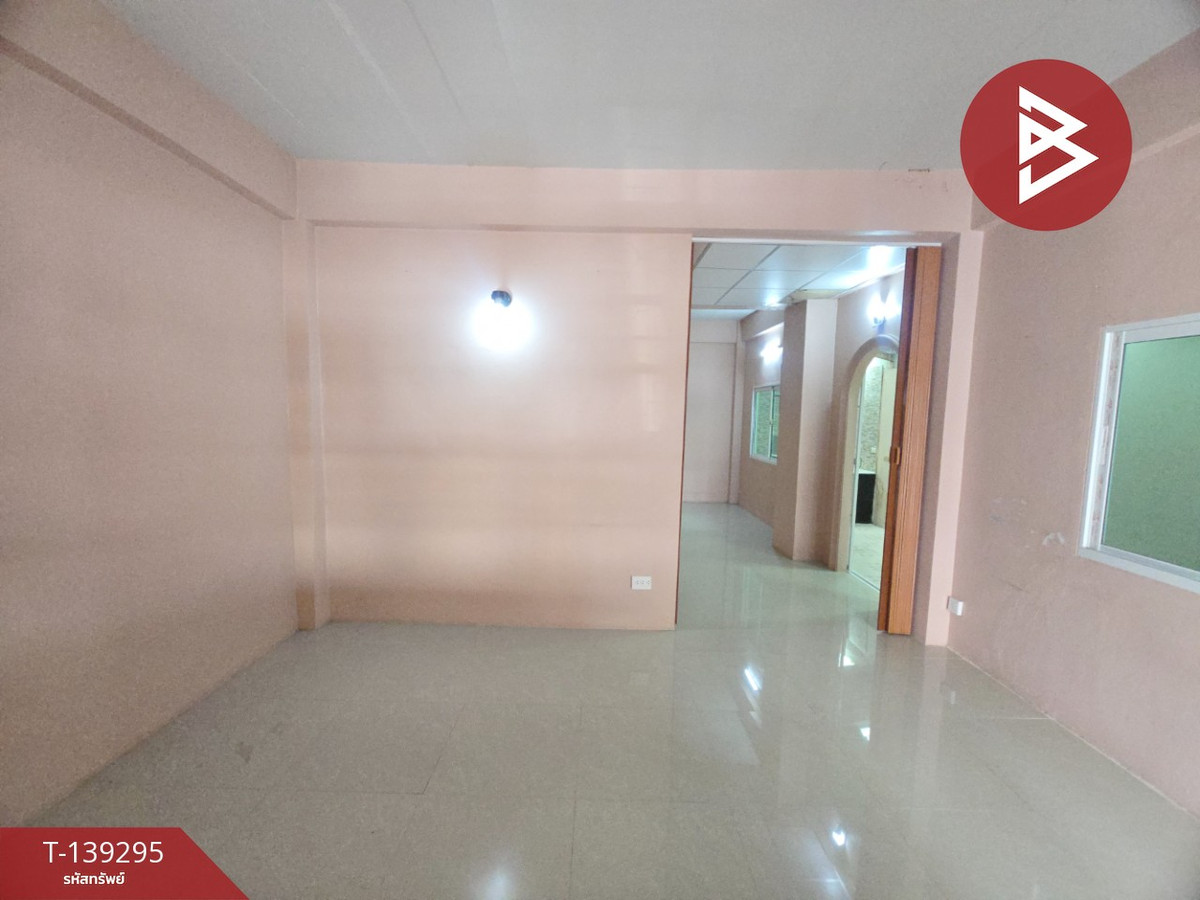 ขาย​ทาวน์​เฮ้าส์​ 2 ชั้น หมู่บ้าน​วัชร​ธานี​ ซอย 6 บางแวก กรุงเทพฯ – รูปที่ 4