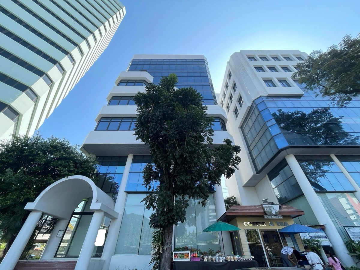 ขาย อาคารสำนักงาน 7 ชั้น บางนาตราด พร้อมใช้งาน ขาย อาคารสำนักงาน 7 ชั้น บางนาตราด พร้อมใช้งาน