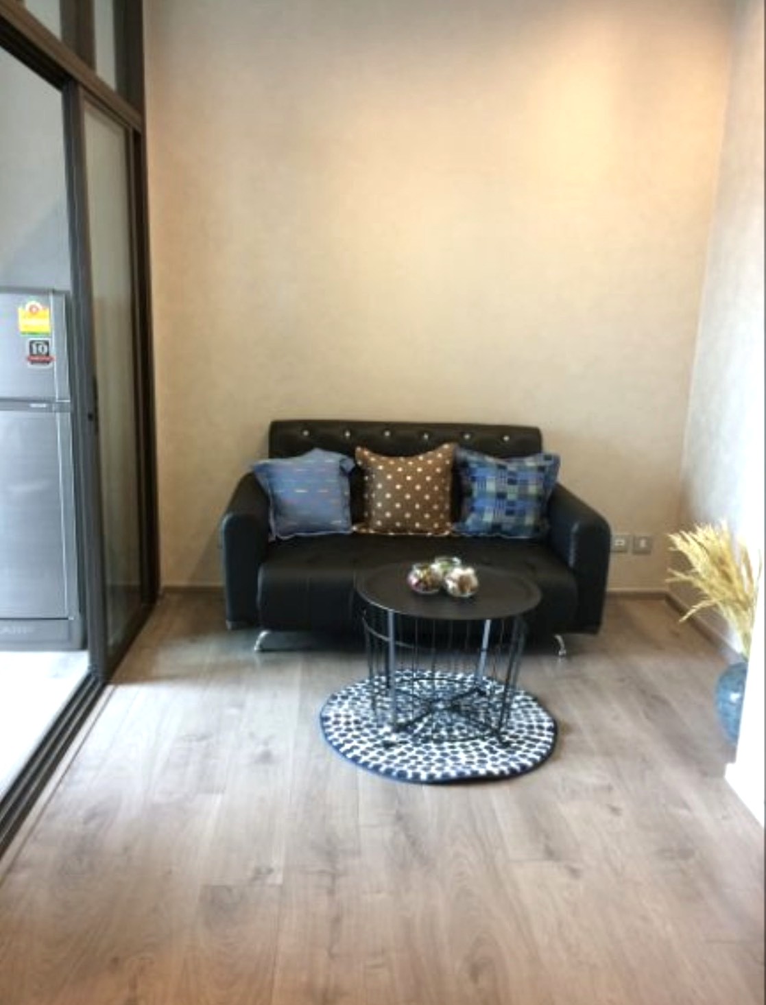 For rent, Whizdom Avenue Ratchada-Lat Phrao, near MRT Lat Phrao.