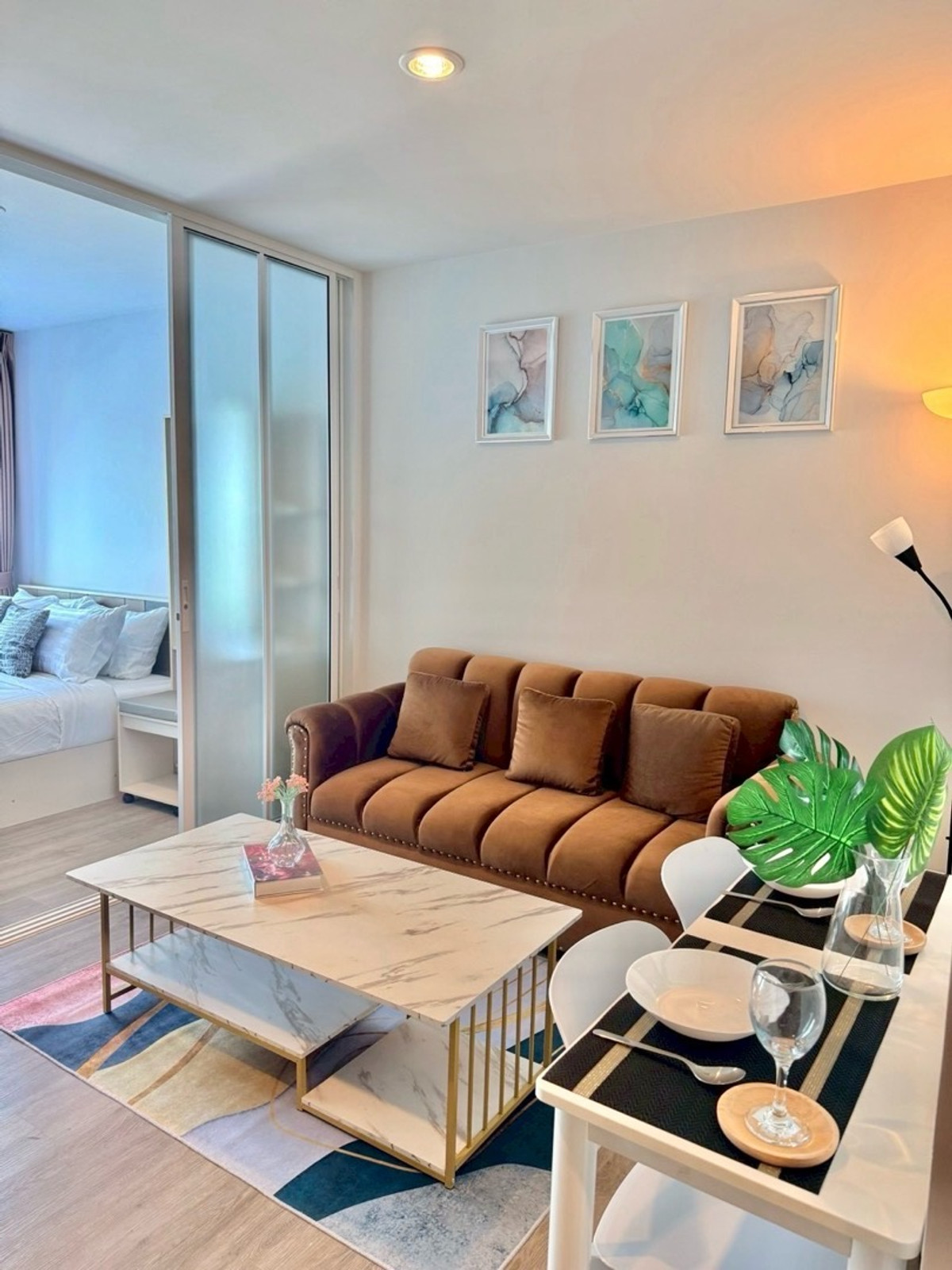 🔥 Condo for Rent – Regent Home Bangna (Short to Medium Term) 🔥(Only 400 meters from BTS Bangna – Ready to move in)📍 Location: Bangna🏢 Project: Regent Home Bangna📏 Size: 28 sq.m. (1 Bedroom – open plan)📍 Floor: 12 | Building D🌆 City View with – รูปที่ 2