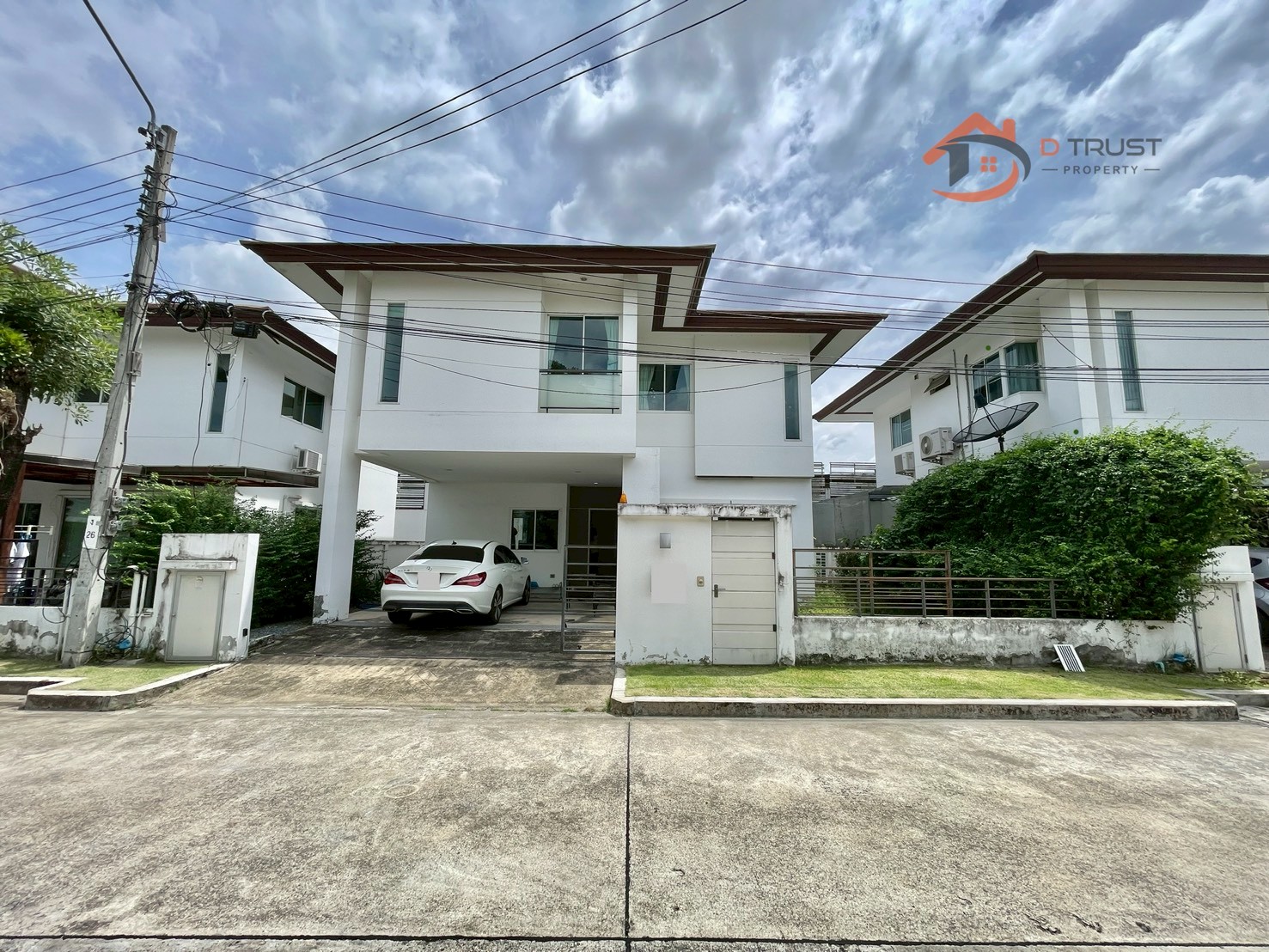 Single house for rent Nirvana Beyond Lite Rama 9 Krungthep Kreetha 32 – along the motorway.
