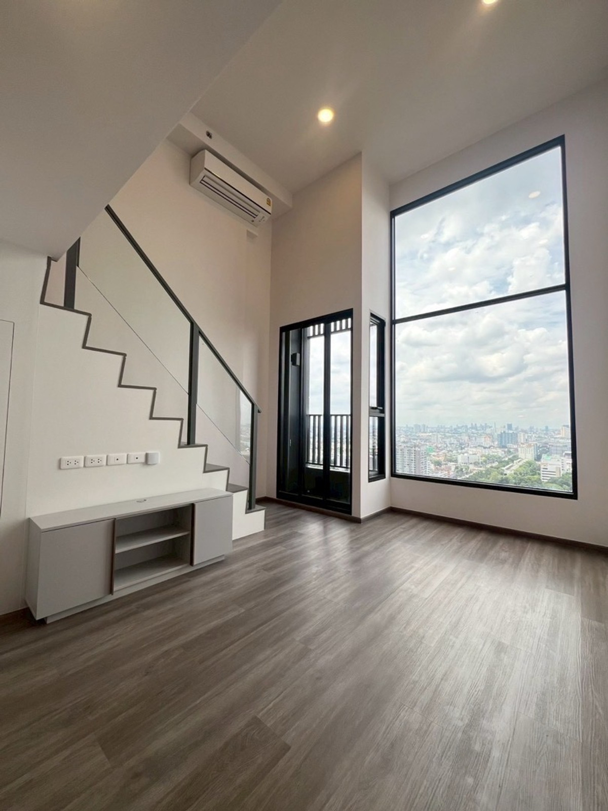 2-story condo 🔥 next to BTS and Kasetsart University 🌳 starting at only 5.39 million baht 📌📌 2-story condo 🔥 next to BTS and Kasetsart University 🌳 starting at only 5.39 million baht 📌📌