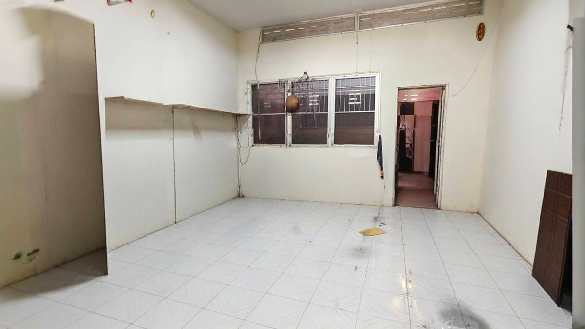 ขาย ตึกเเถว 3 ชั้น 23 ตร.ว. ทำเล ซอย รามอินทรา 8  – รูปที่ 3