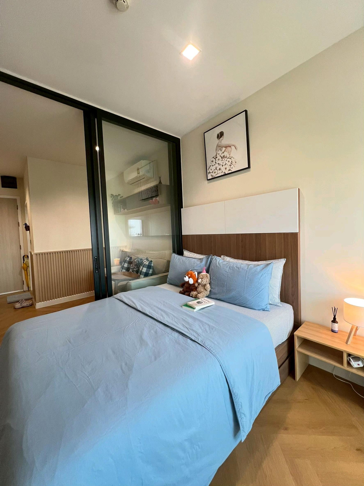 Newly renovated room for sale, beautiful as described. 
Knightsbridge Sky River Ocean Condo
