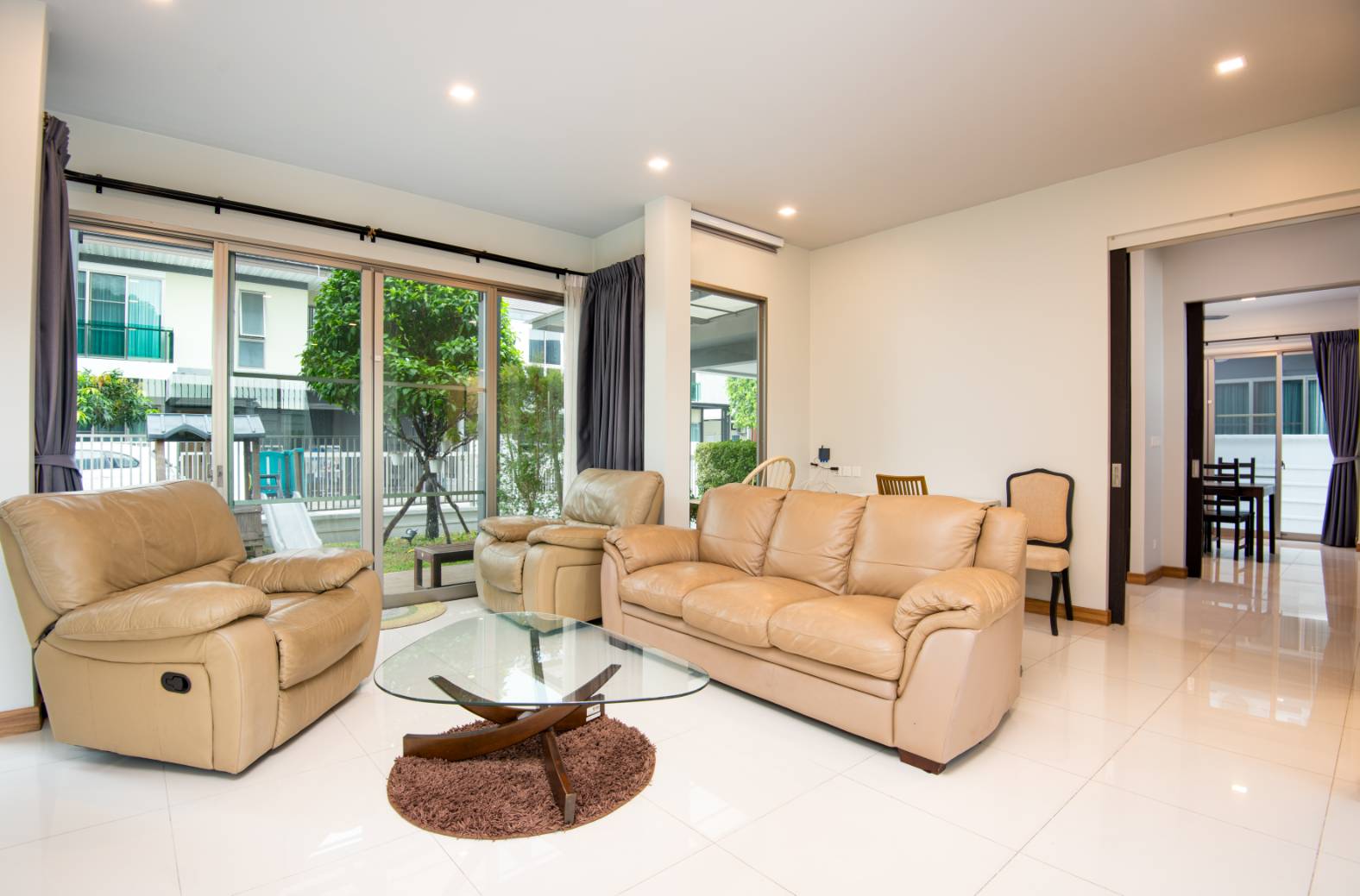 Premium 243sqm Villa on 283sqm Land | Central Rayong – รูปที่ 3
